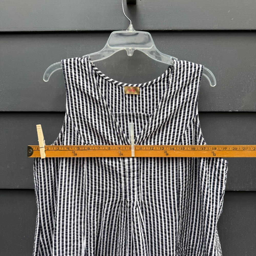 Sleeveless Black and White Striped Midi Dress with Pockets - Picture 8 of 9
